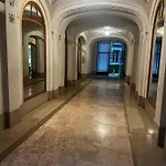 Sous Les Toits De Paris Trocadero